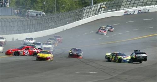 capt_7ac48f9d86774279af63c37f80a3a256_nascar_talladega_auto_racing_alrc113.jpg