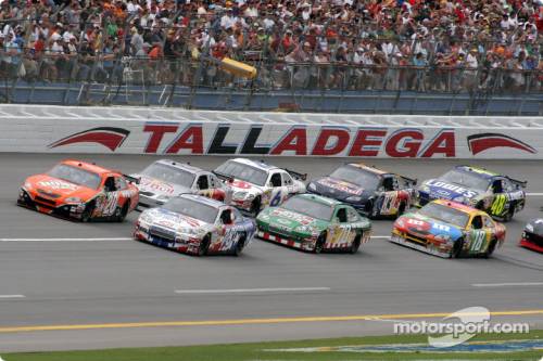 nascarcup_2008_tal_ga_0109.jpg
