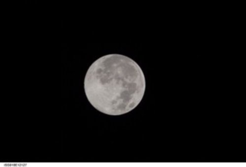 moon2.jpg